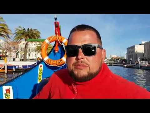 Navegando em Aveiro: Descubra a beleza de andar de barco na cidade dos canais